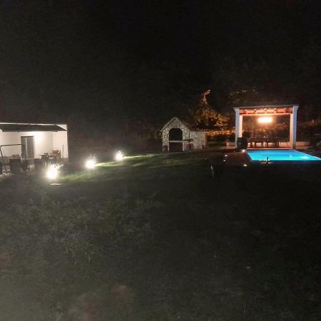Villa Marie With Pool, Two Bedrooms For 4+2Kids Cavoglave Bagian luar foto
