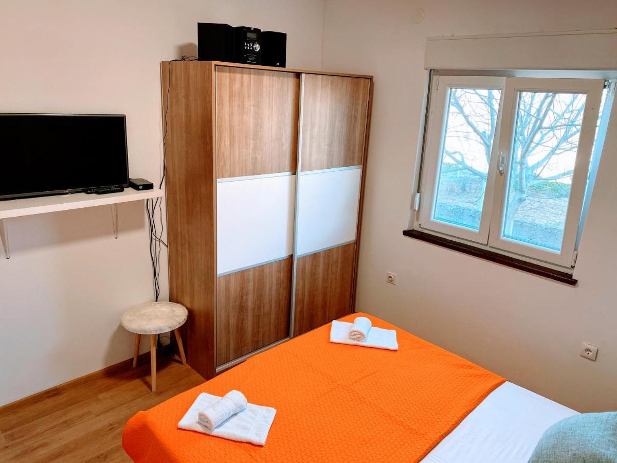 Villa Marie With Pool, Two Bedrooms For 4+2Kids Cavoglave Bagian luar foto