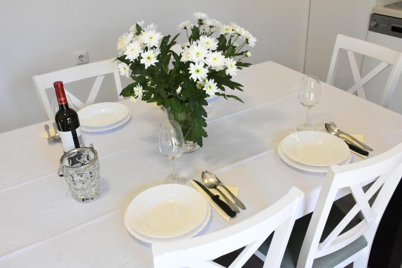 Villa Marie With Pool, Two Bedrooms For 4+2Kids Cavoglave Bagian luar foto