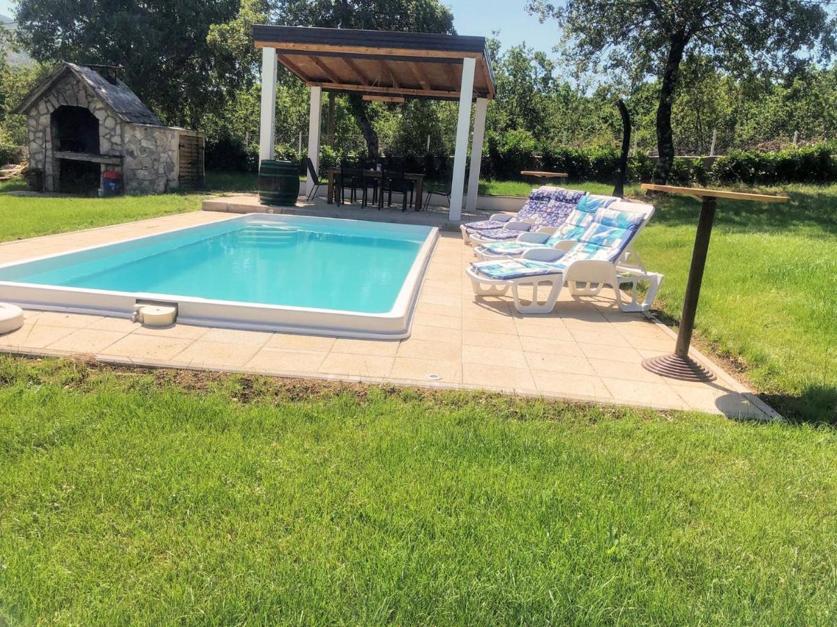 Villa Marie With Pool, Two Bedrooms For 4+2Kids Cavoglave Bagian luar foto